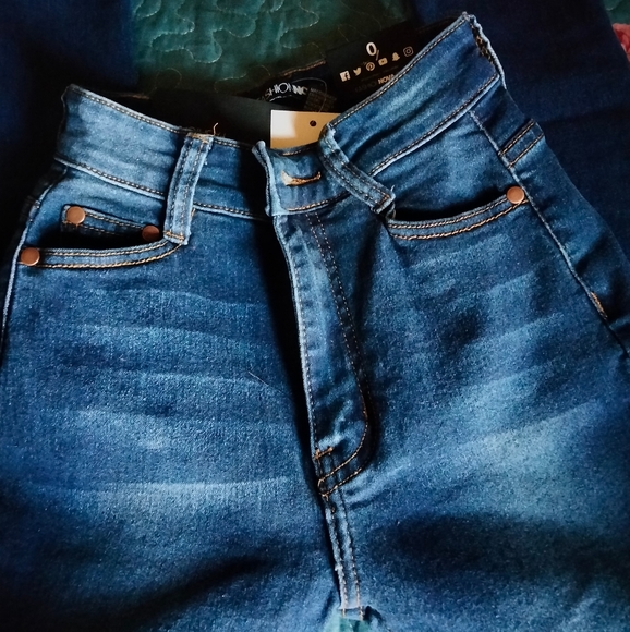 First pick high rise jeans - Picture 7 of 8